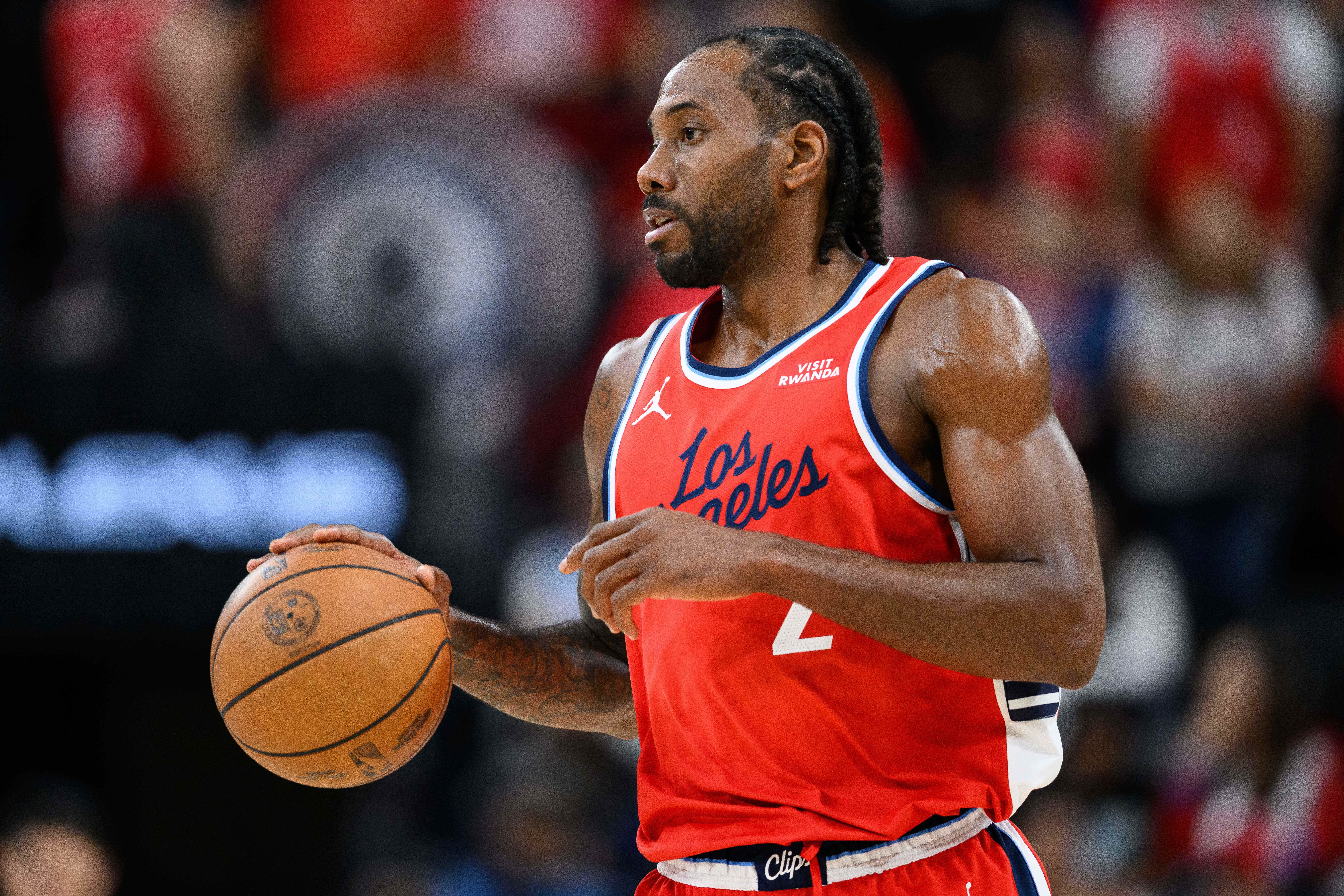 足球篮球-全明星后个人进攻效率：伦纳德127.1第1 克尼佩尔2文班3东契奇9